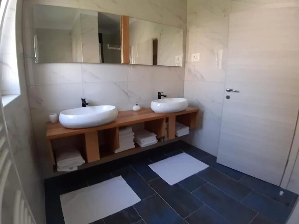 Villa Pool-Villa „4 Seasons“ Seaview Novi Vinodolski