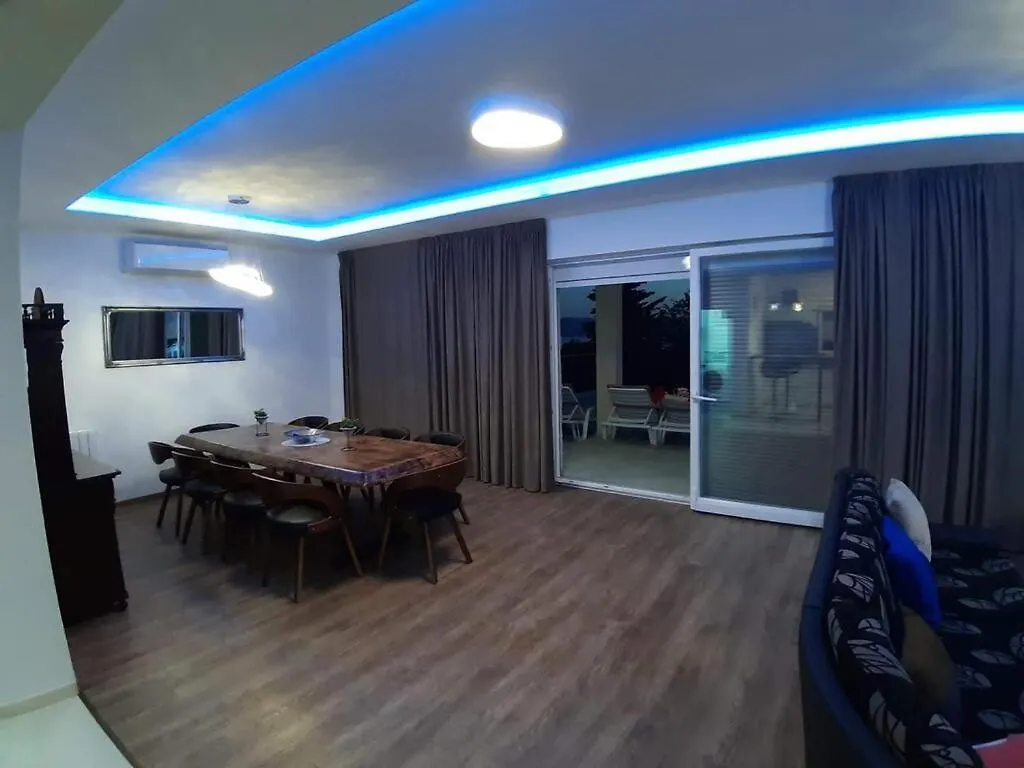 Pool-Villa „4 Seasons“ Seaview Novi Vinodolski Horvátország